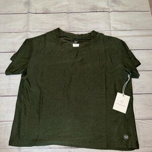 NWT We Wander Women's Boxy Tshirt